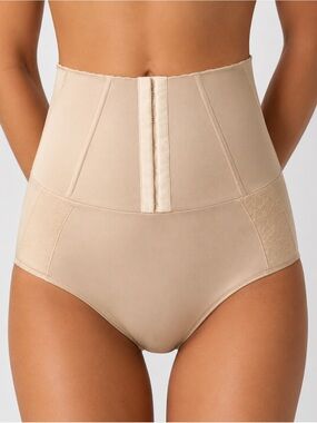 Control Body GOLD - Corset Brief - Firm Support Sz: S/M NWT Color: Skin